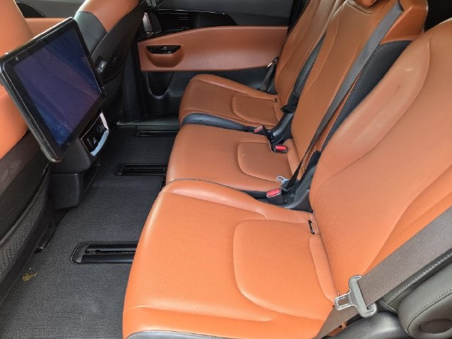 2022 Kia Carnival SX