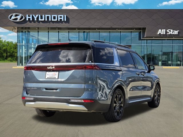 2022 Kia Carnival SX
