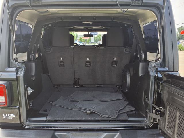 2022 Jeep Wrangler Unlimited Sahara 4x4