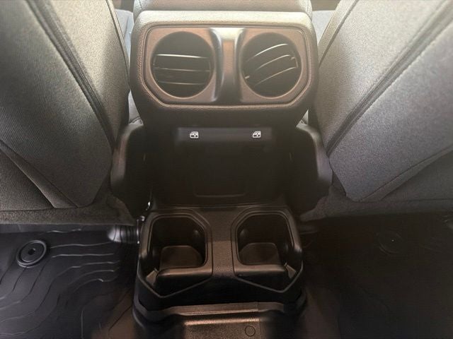 2025 Jeep Wrangler 4-Door Summit 4x4
