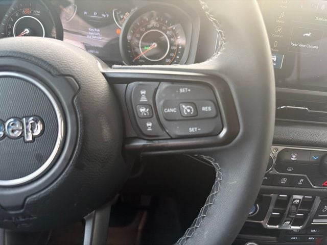 2025 Jeep Wrangler 4-Door Summit 4x4