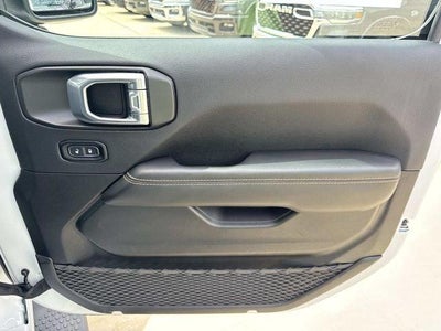 2024 Jeep Wrangler 4-Door Sahara 4x4
