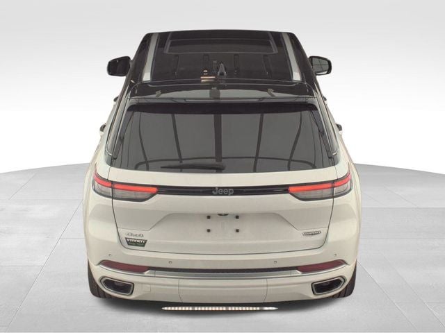 2022 Jeep Grand Cherokee Summit