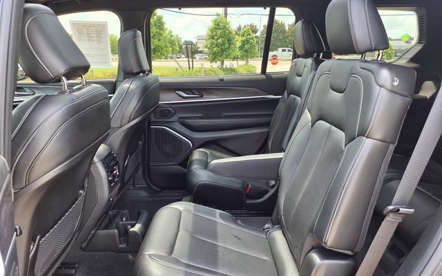 2025 Jeep Grand Cherokee L Limited 4x4