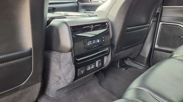 2024 Jeep Wagoneer L Series II 4x2