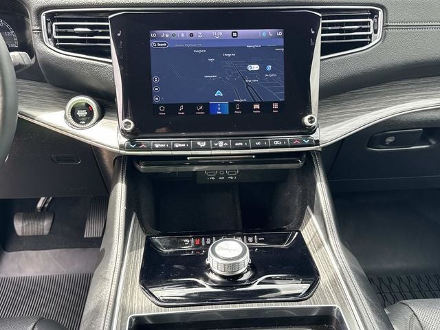 2024 Jeep Wagoneer L Series II 4x2