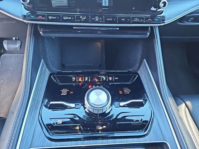 2024 Jeep Wagoneer L Series III