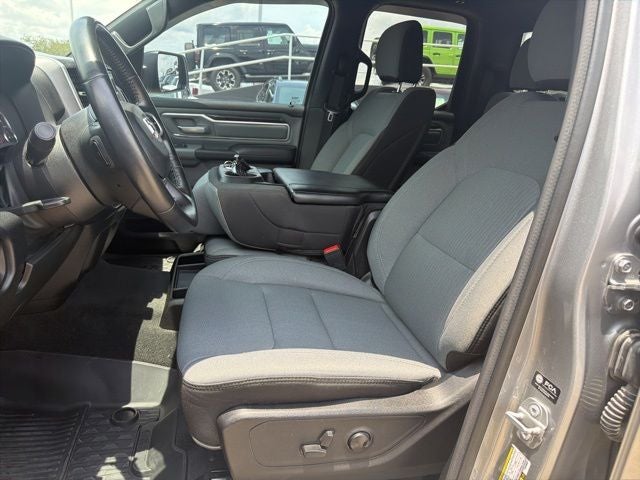 2022 RAM 1500 Big Horn Quad Cab 4x2 6'4' Box