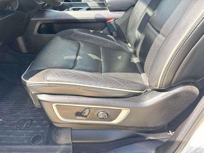 2022 RAM 1500 Laramie Crew Cab 4x2 5'7' Box