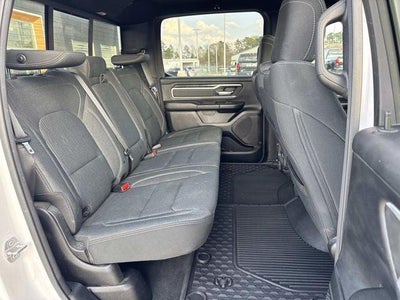 2020 RAM 1500 Big Horn Crew Cab 4x4 5'7' Box