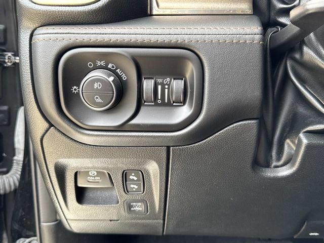 2022 RAM 1500 Limited Longhorn Crew Cab 4x4 5'7' Box