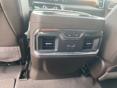 2023 GMC Sierra 1500 4WD Crew Cab Short Box Denali