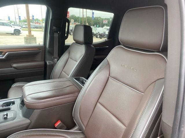 2023 GMC Sierra 1500 4WD Crew Cab Short Box Denali