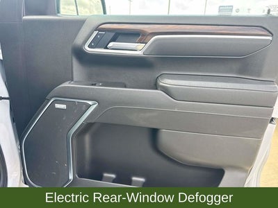 2025 GMC Sierra 1500 4WD Crew Cab Short Box SLT