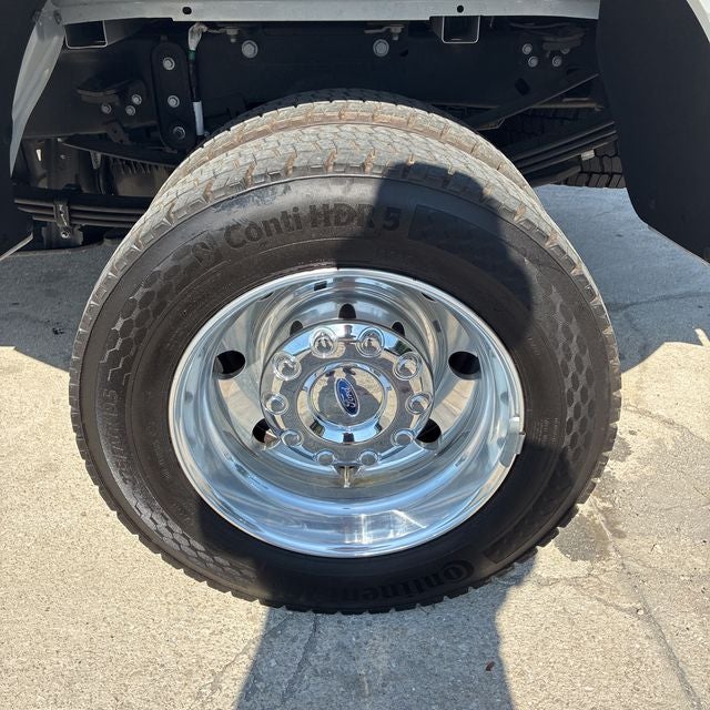 2025 Ford F-450SD Platinum DRW