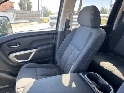 2024 Nissan Titan SV
