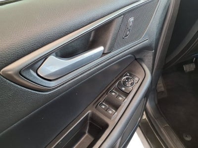 2023 Ford Edge SE
