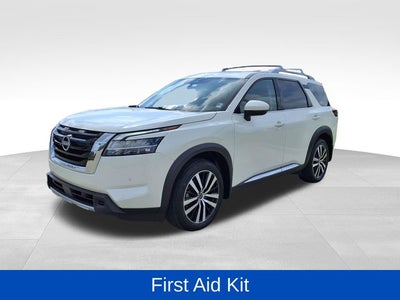2024 Nissan Pathfinder Platinum