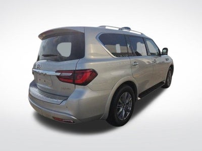 2023 INFINITI QX80 LUXE
