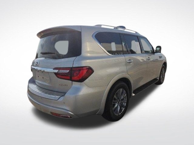 2023 INFINITI QX80 LUXE