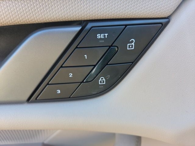 2025 Porsche Taycan Base