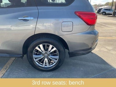 2020 Nissan Pathfinder SV