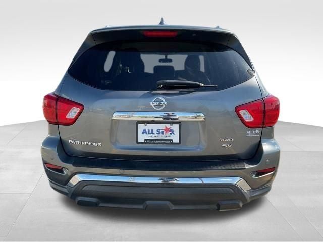 2020 Nissan Pathfinder SV