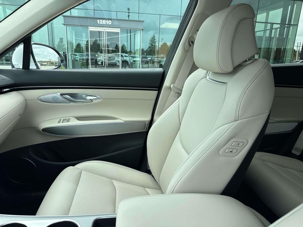 2026 Genesis GV70 2.5T Select