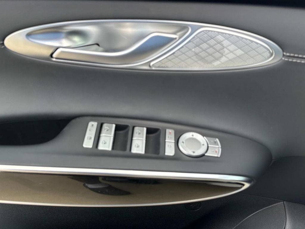 2026 Genesis GV70 2.5T
