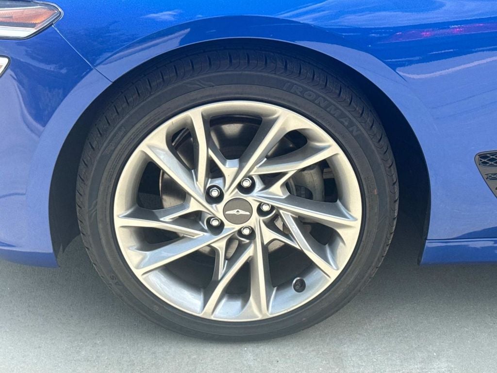2022 Genesis G70 2.0T