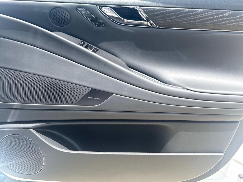 2027 Genesis G80 3.5T Prestige Black