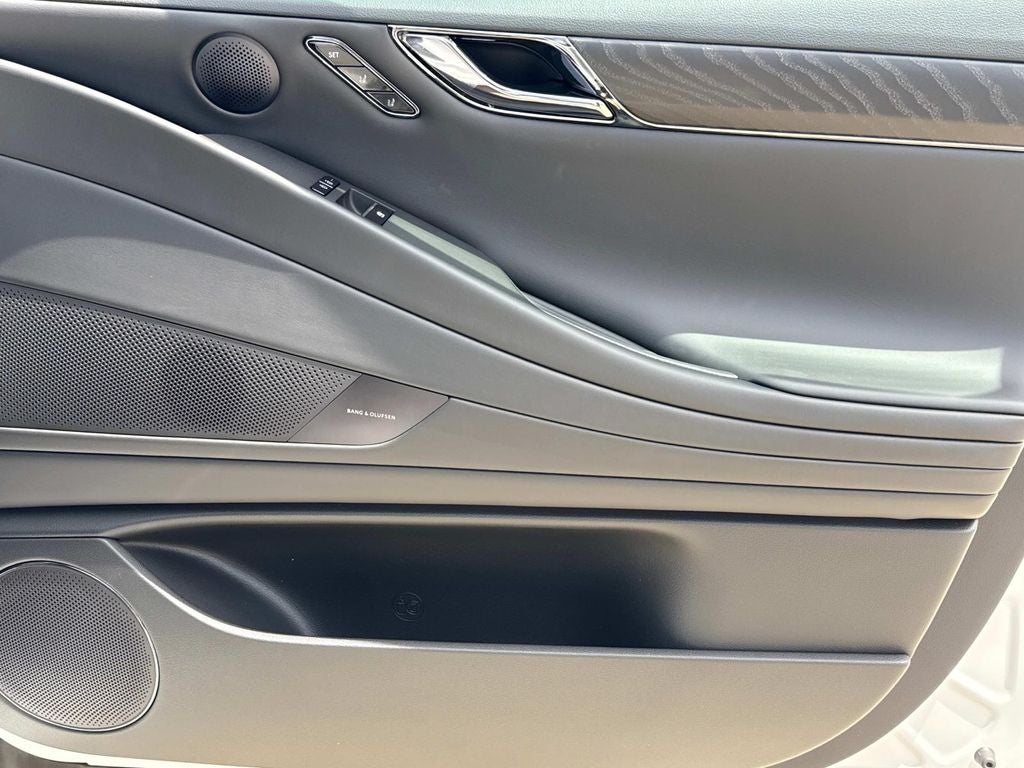 2027 Genesis G80 3.5T Prestige Black