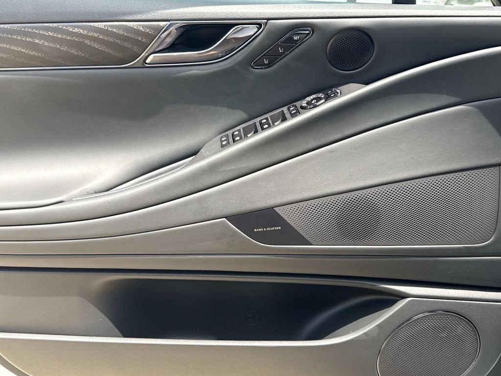 2027 Genesis G80 3.5T Prestige Black