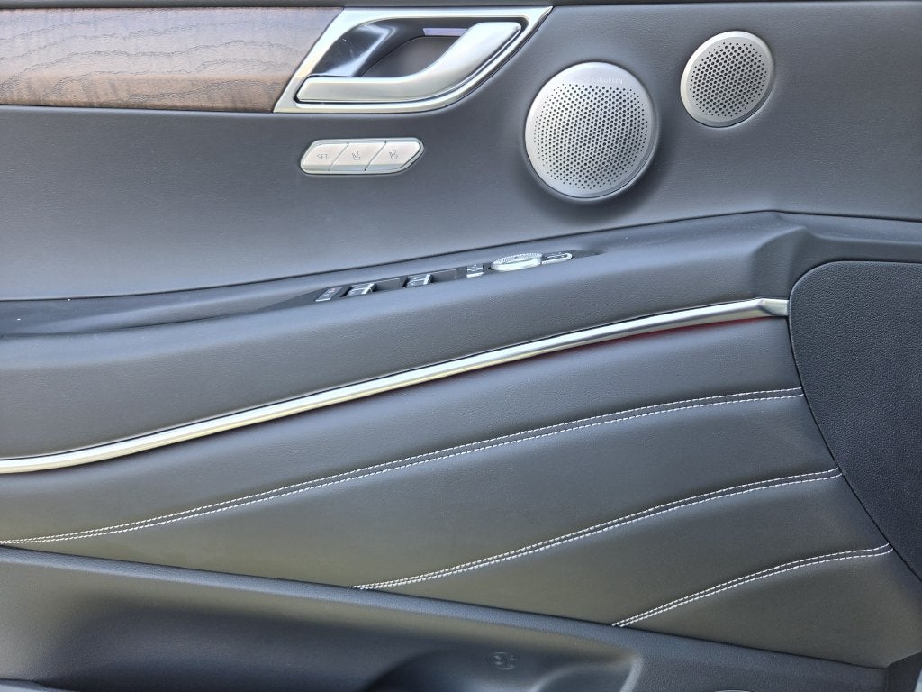 2027 Genesis GV80 2.5T Prestige