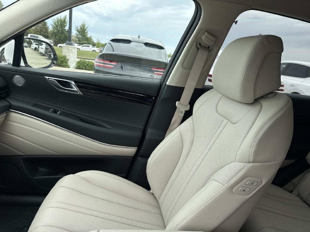 2027 Genesis GV80 2.5T