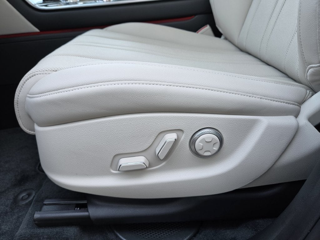 2027 Genesis GV80 2.5T