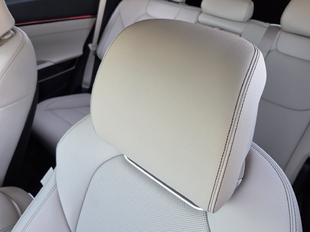 2027 Genesis GV70 2.5T