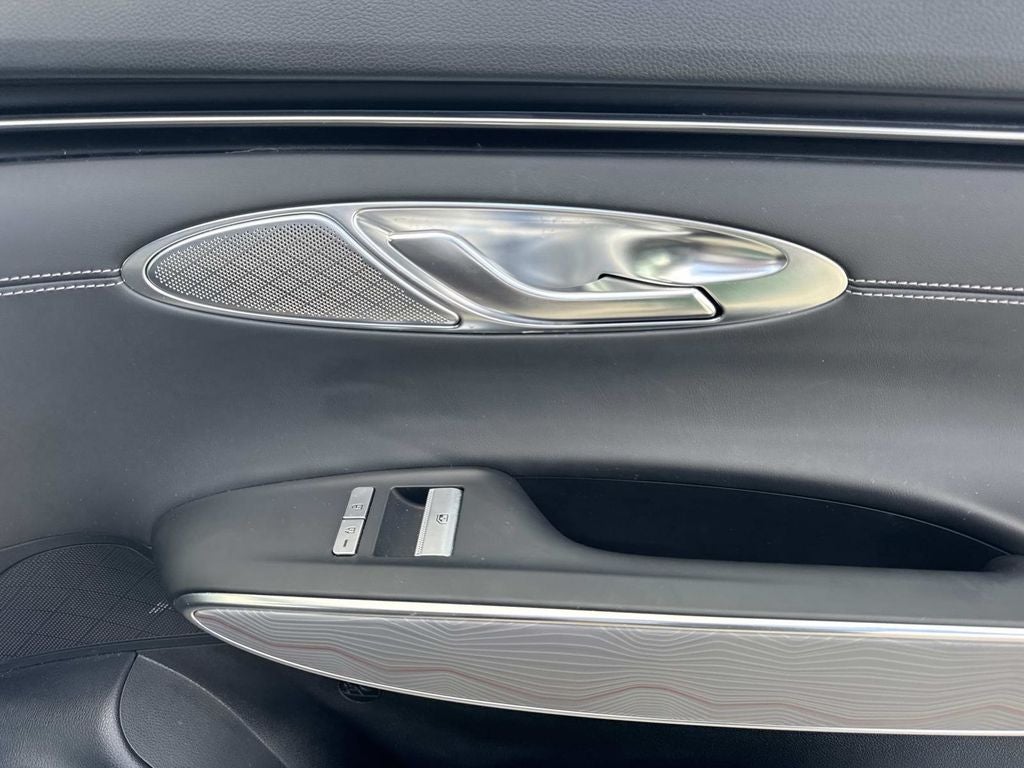 2023 Genesis GV70 2.5T