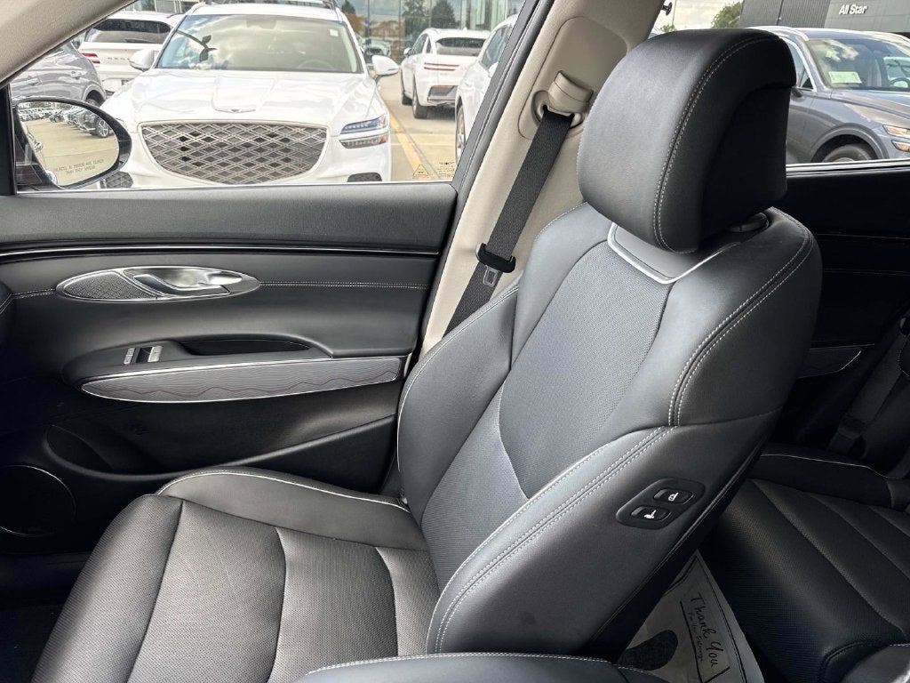 2023 Genesis GV70 2.5T