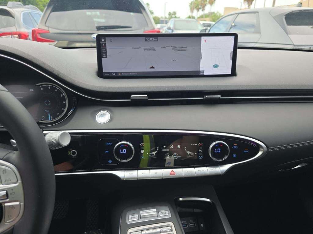 2023 Genesis GV70 2.5T