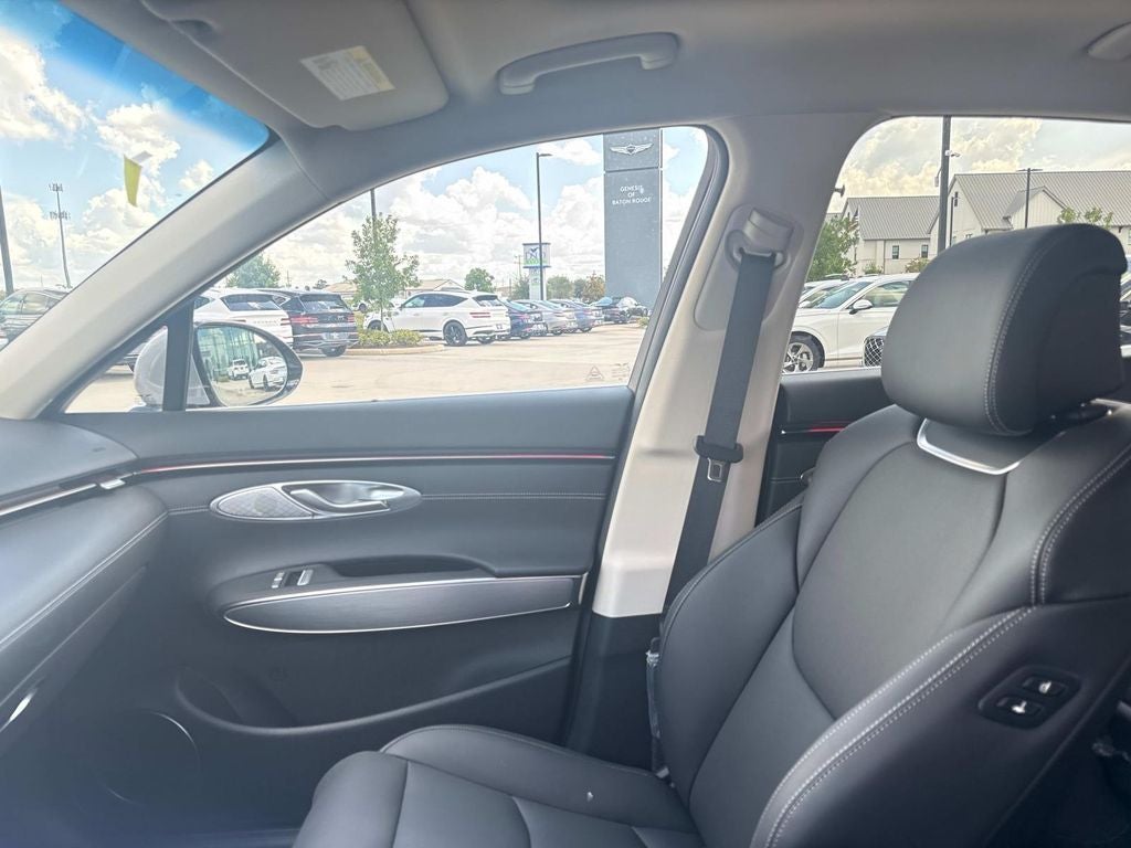 2027 Genesis GV70 2.5T Select