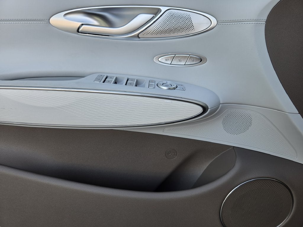 2027 Genesis GV70 2.5T Advanced