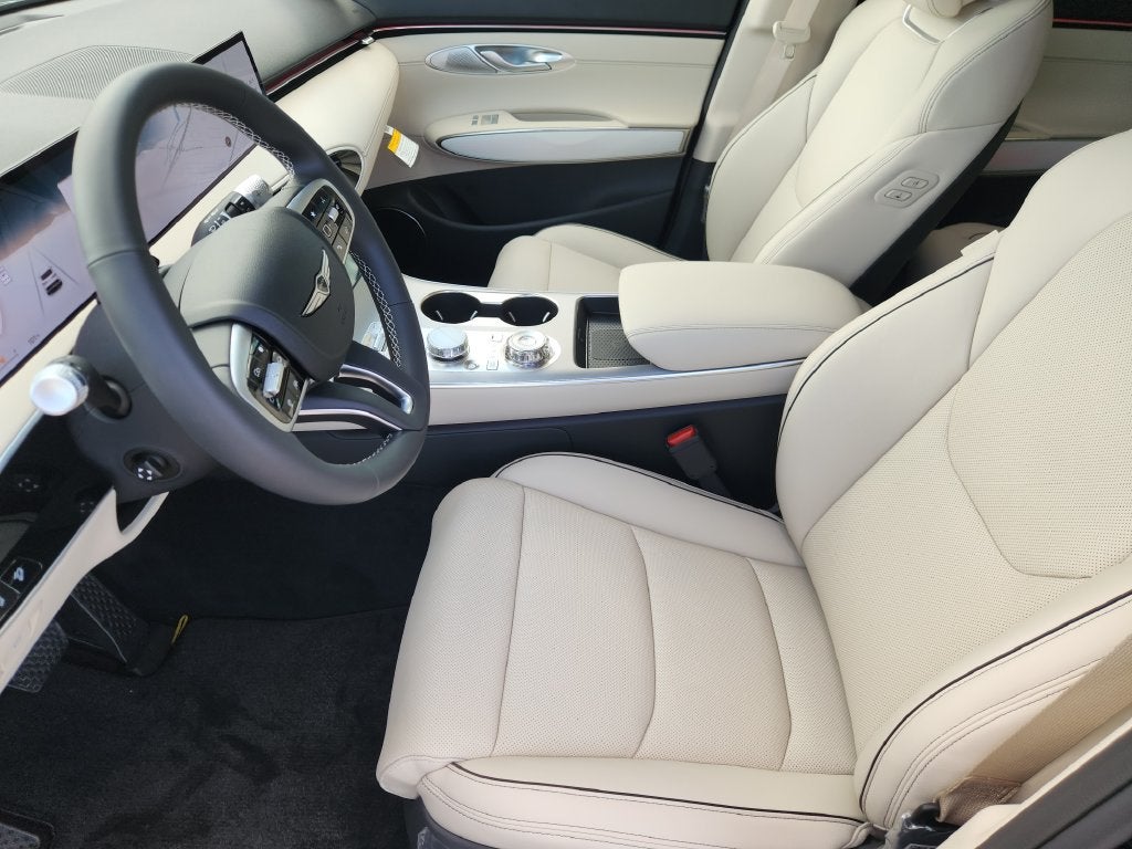 2027 Genesis GV70 2.5T Advanced