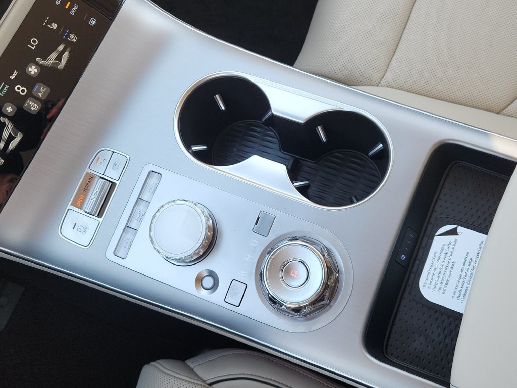 2027 Genesis GV70 2.5T Advanced