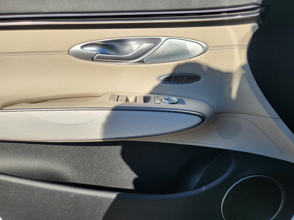 2027 Genesis GV70 2.5T Advanced