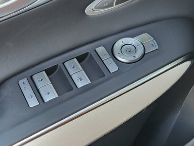 2027 Genesis GV70 2.5T Advanced