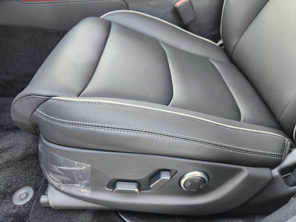 2027 Genesis GV70 2.5T Advanced