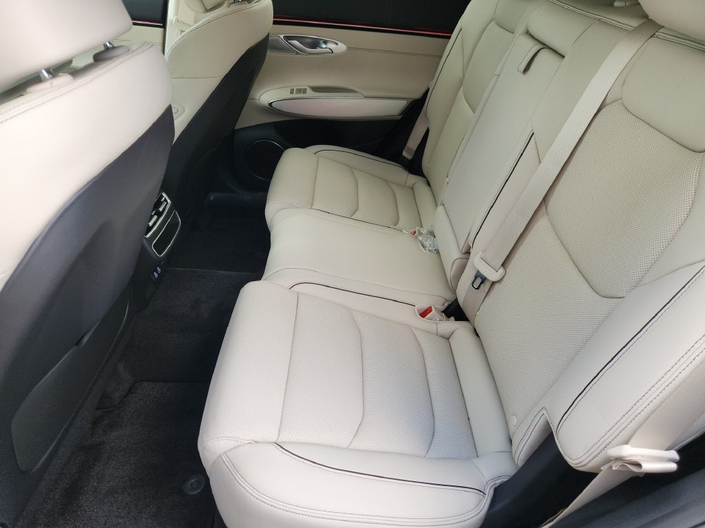 2027 Genesis GV70 2.5T Advanced