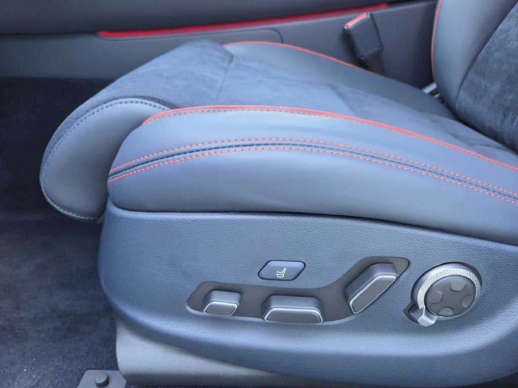 2027 Genesis GV70 3.5T Prestige Graphite