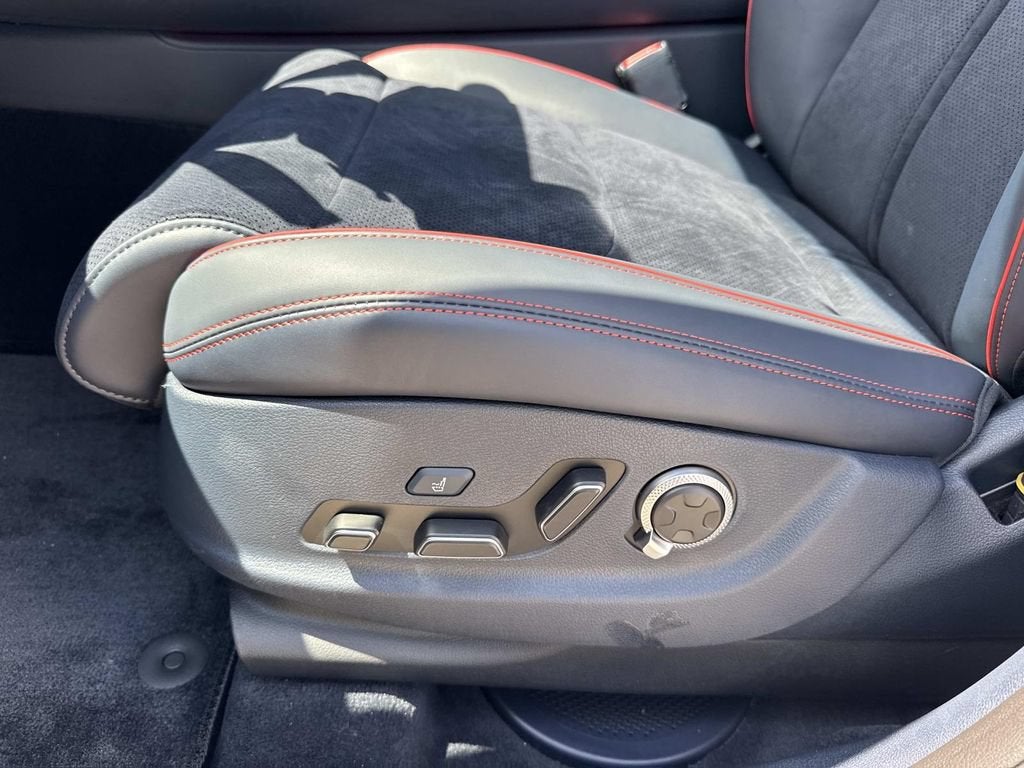 2027 Genesis GV70 3.5T Prestige Graphite